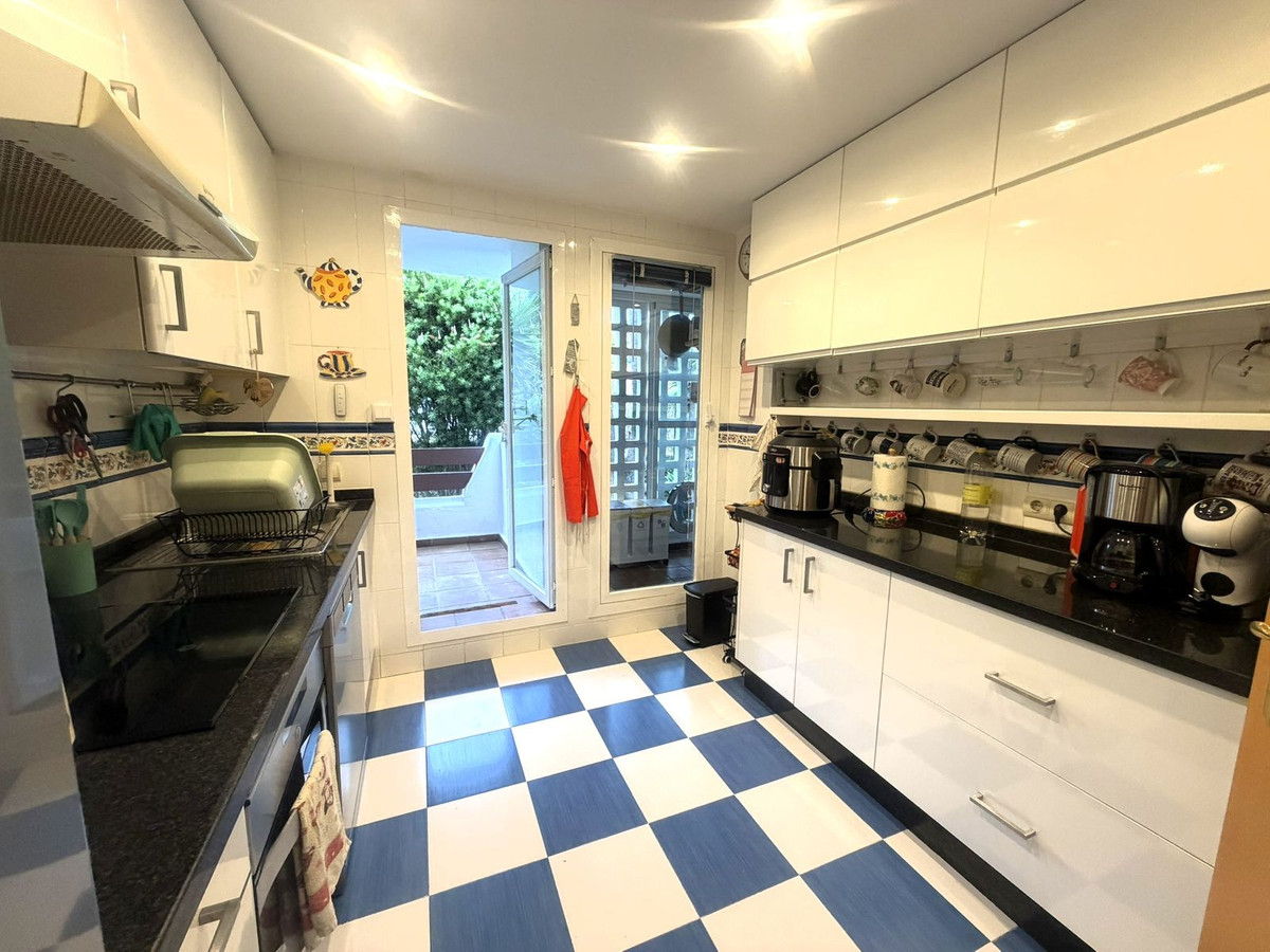Drie-slaapkamer appartement in Selwo, Málaga in Selwo - foto 7