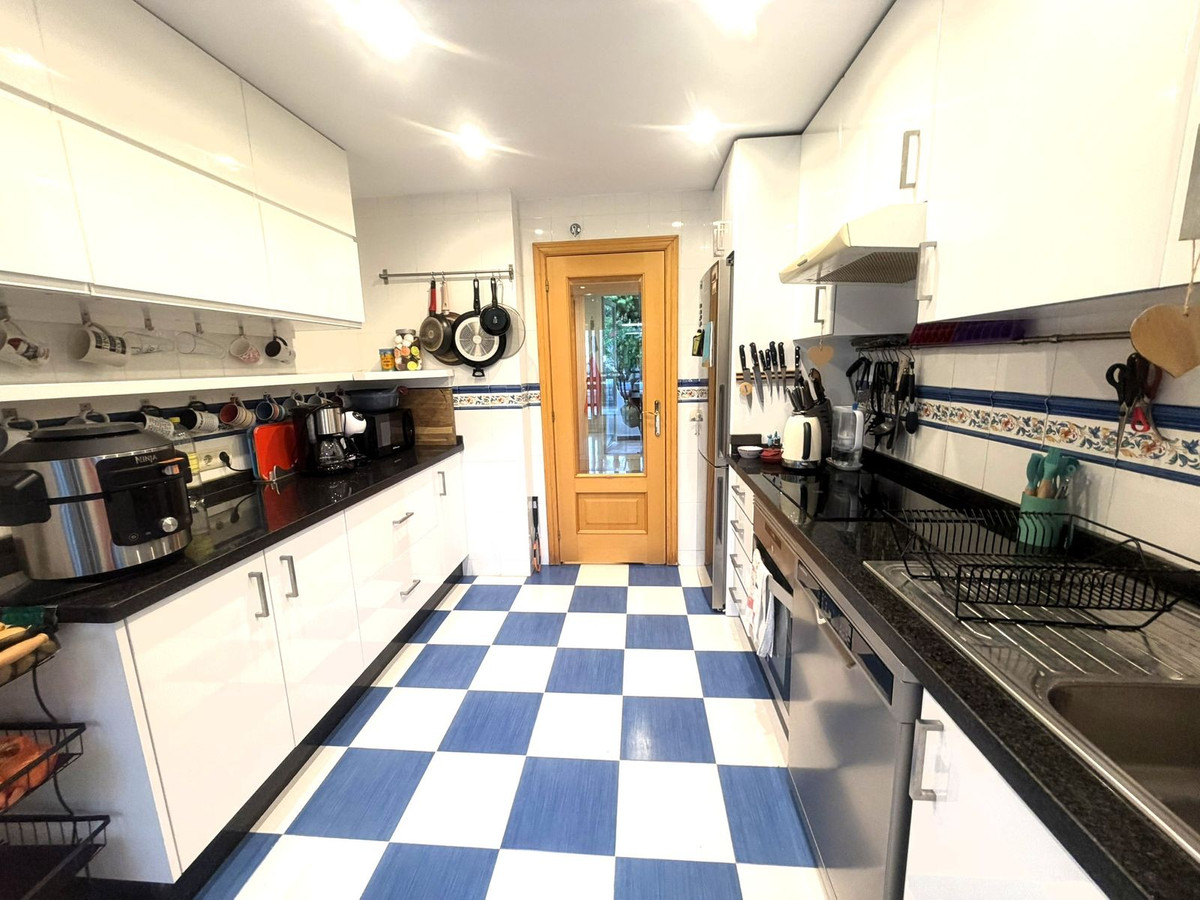 Drie-slaapkamer appartement in Selwo, Málaga in Selwo - foto 8