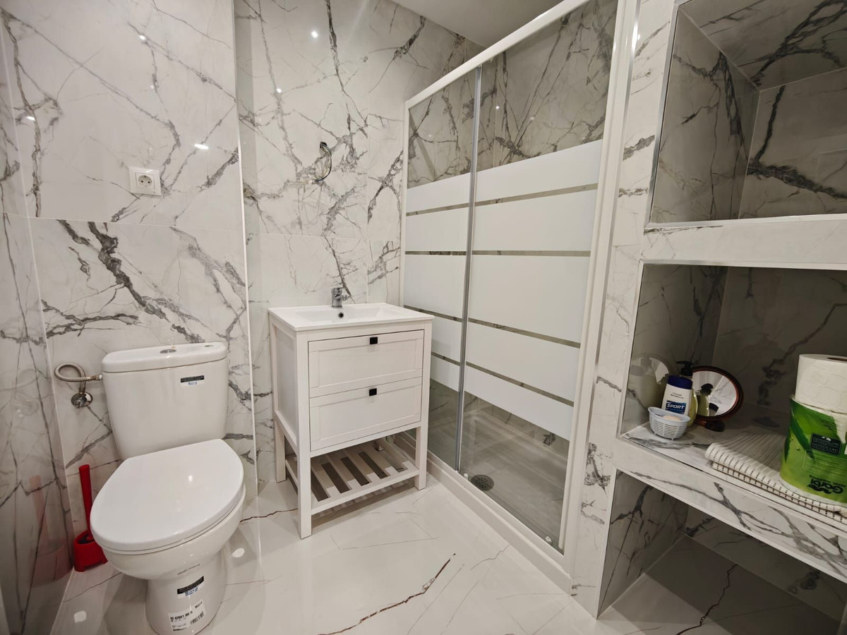Appartement met 2 slaapkamers in Marbella in Marbella - foto 12