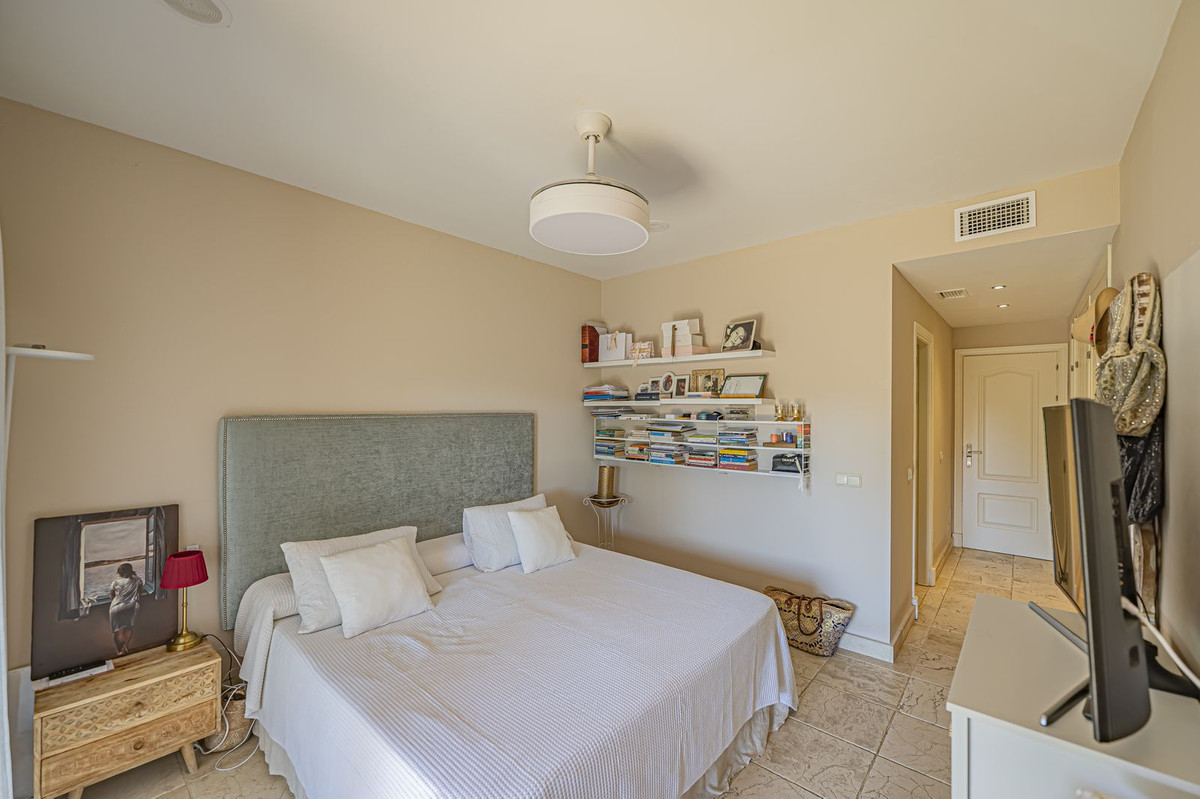 2 bedroom Apartment in Atalaya in Atalaya - foto 16