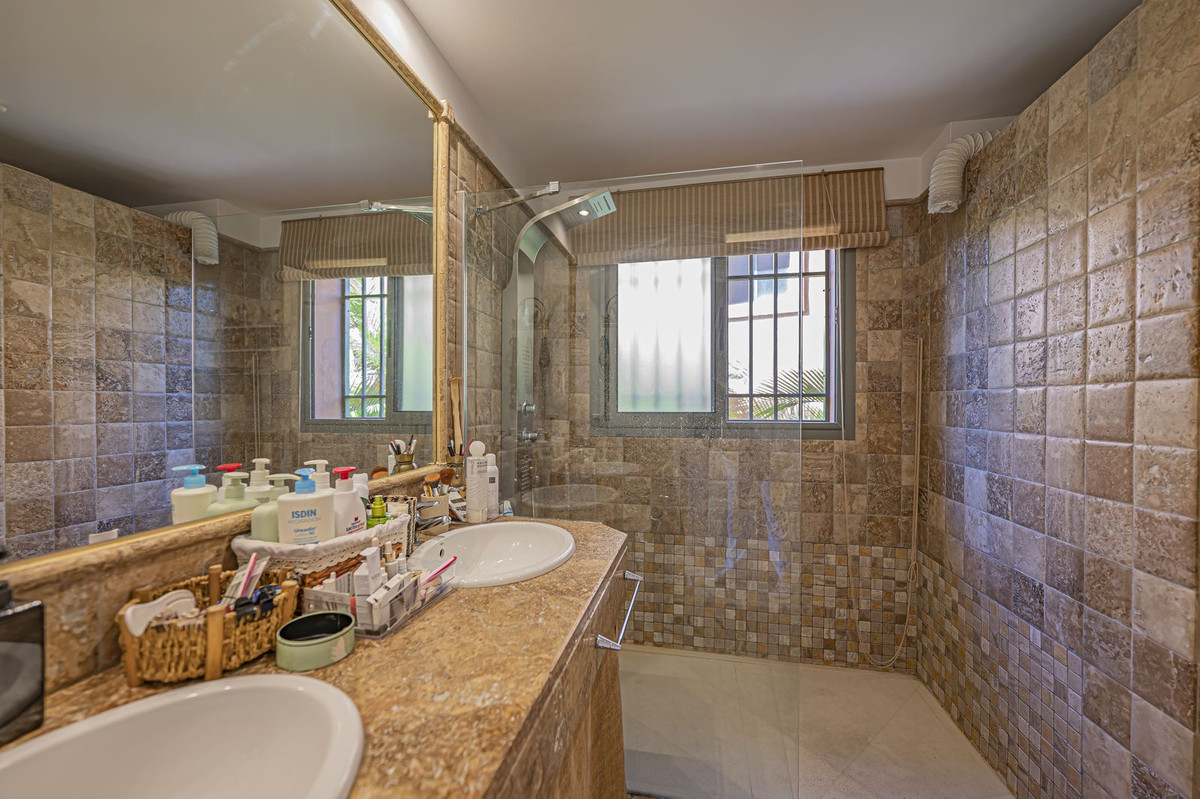 2 bedroom Apartment in Atalaya in Atalaya - foto 19