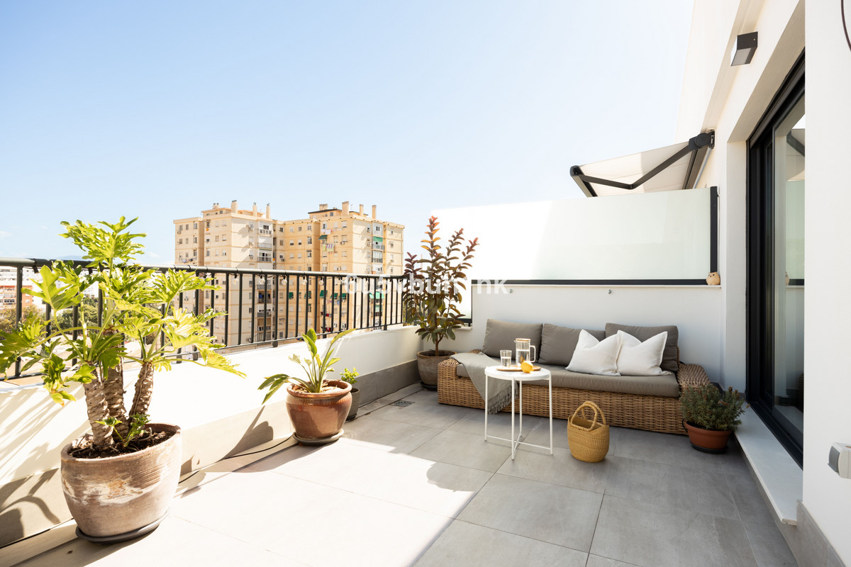 Penthouse met 2 slaapkamers in Málaga in Málaga - foto 3