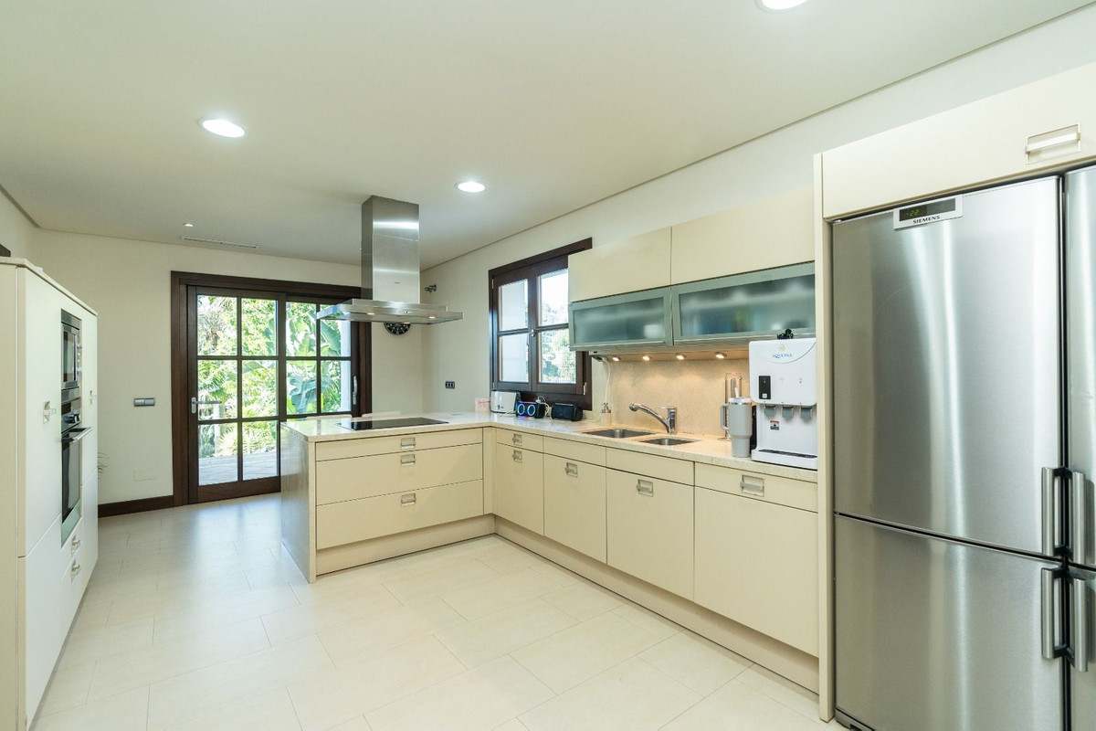 5 bedroom House in Benahavís in Benahavís - foto 4