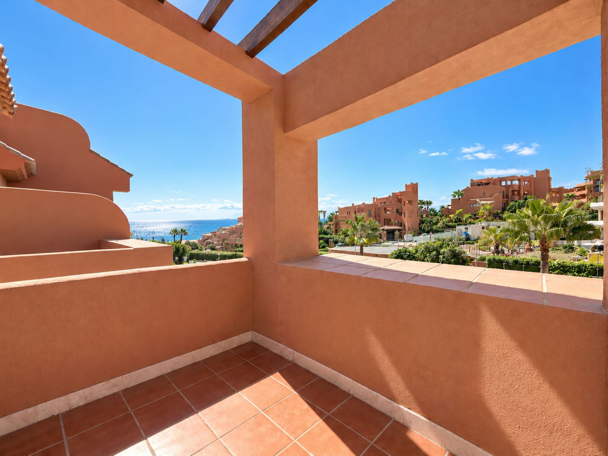 3-slaapkamer duplex penthouse met zeezicht in Estepona in Estepona - foto 2
