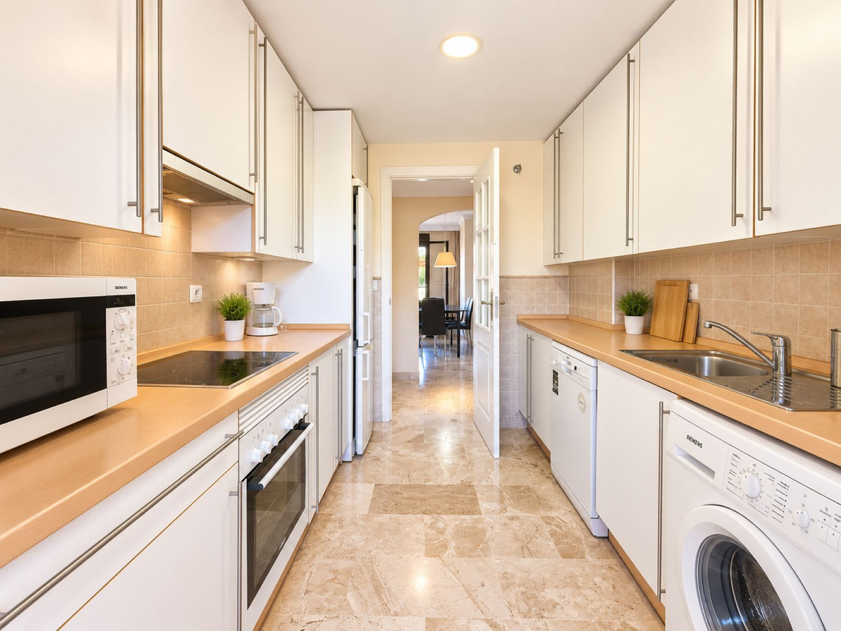 3-slaapkamer duplex penthouse met zeezicht in Estepona in Estepona - foto 13