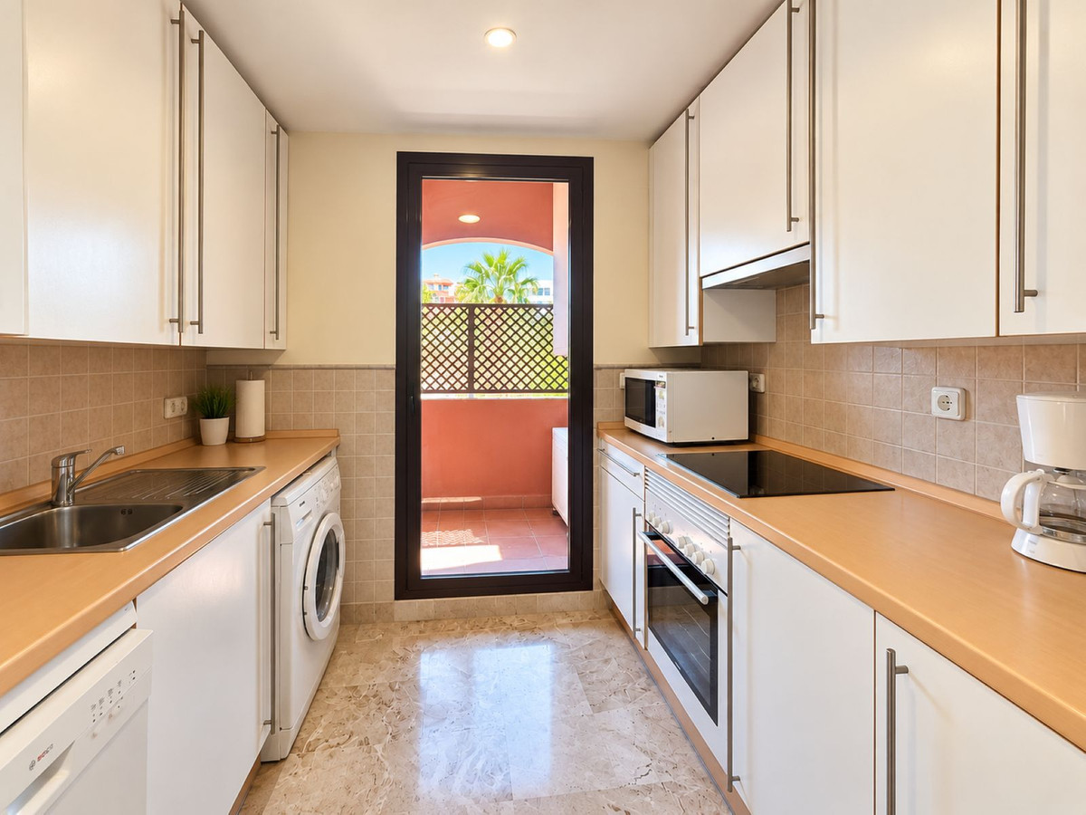 3-slaapkamer duplex penthouse met zeezicht in Estepona in Estepona - foto 14