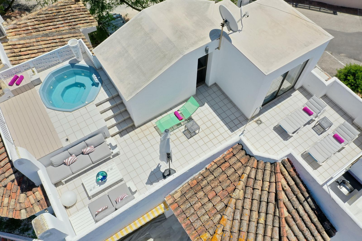 5-slaapkamer penthouse aan Golden Beach, Elviria in Elviria - foto 2