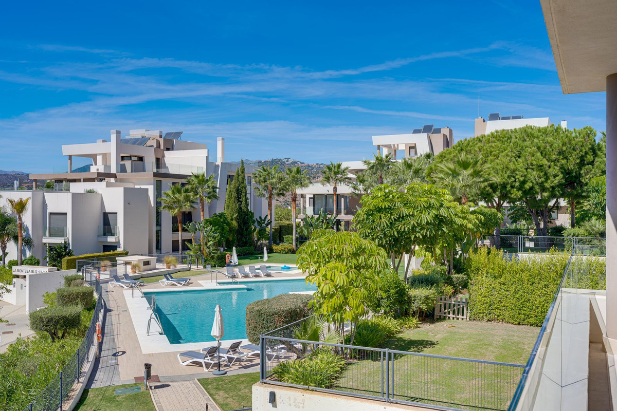 Moderne appartement met twee slaapkamers en panoramisch zeezicht in Cabopino in Cabopino - foto 8
