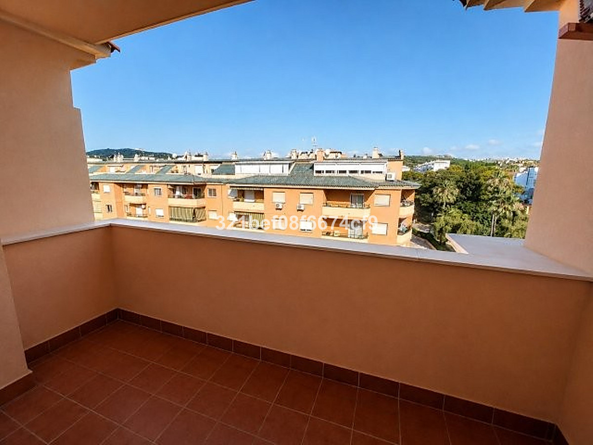 2 bedroom Apartment in San Luis De Sabinillas in San Luis de Sabinillas - foto 14