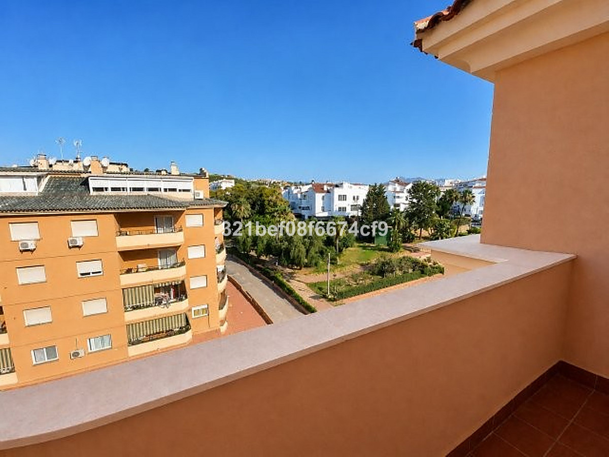 2 bedroom Apartment in San Luis De Sabinillas in San Luis de Sabinillas - foto 17