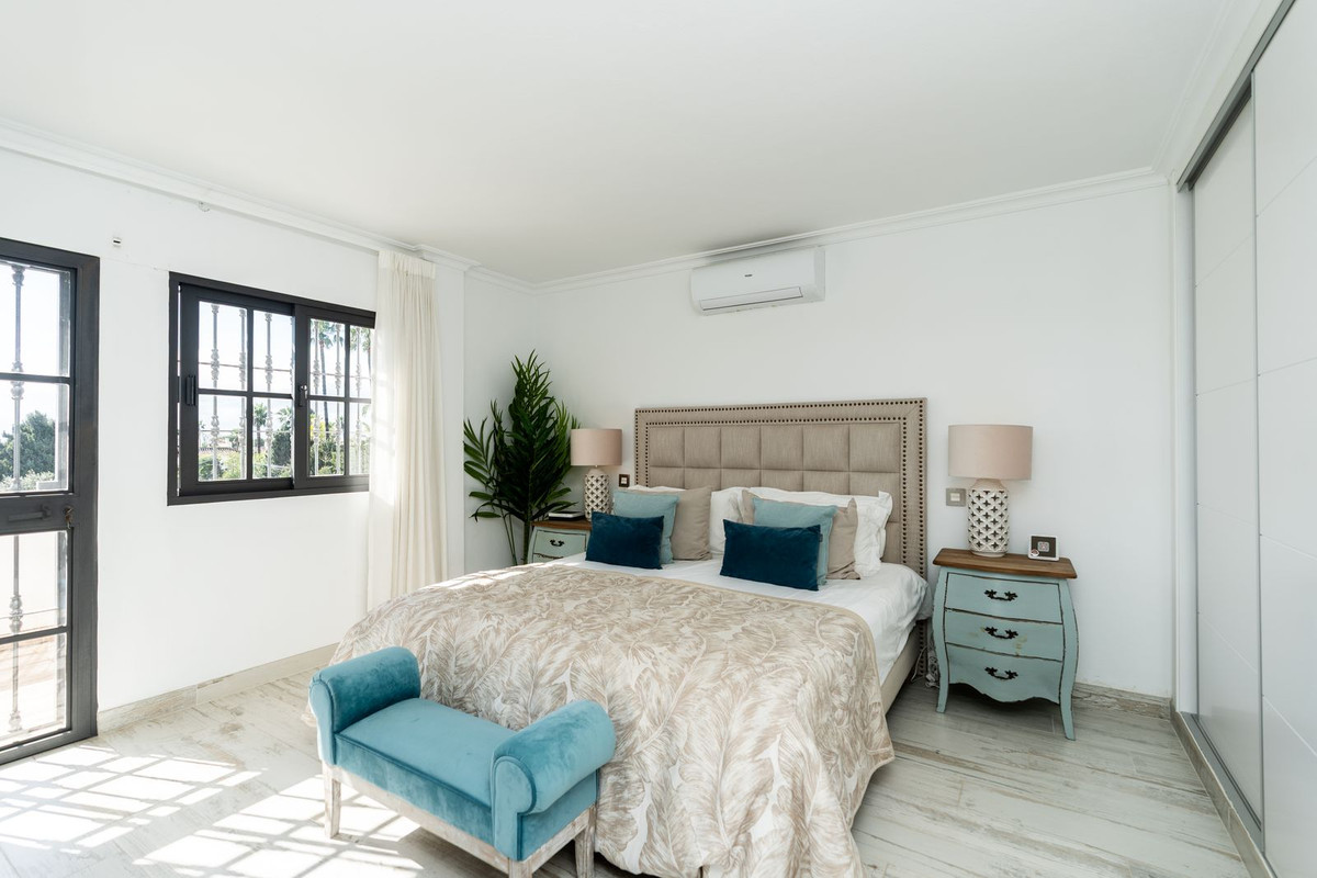 5-slaapkamer villa in Atalaya – El Pilar, El Paraíso in Atalaya - foto 14