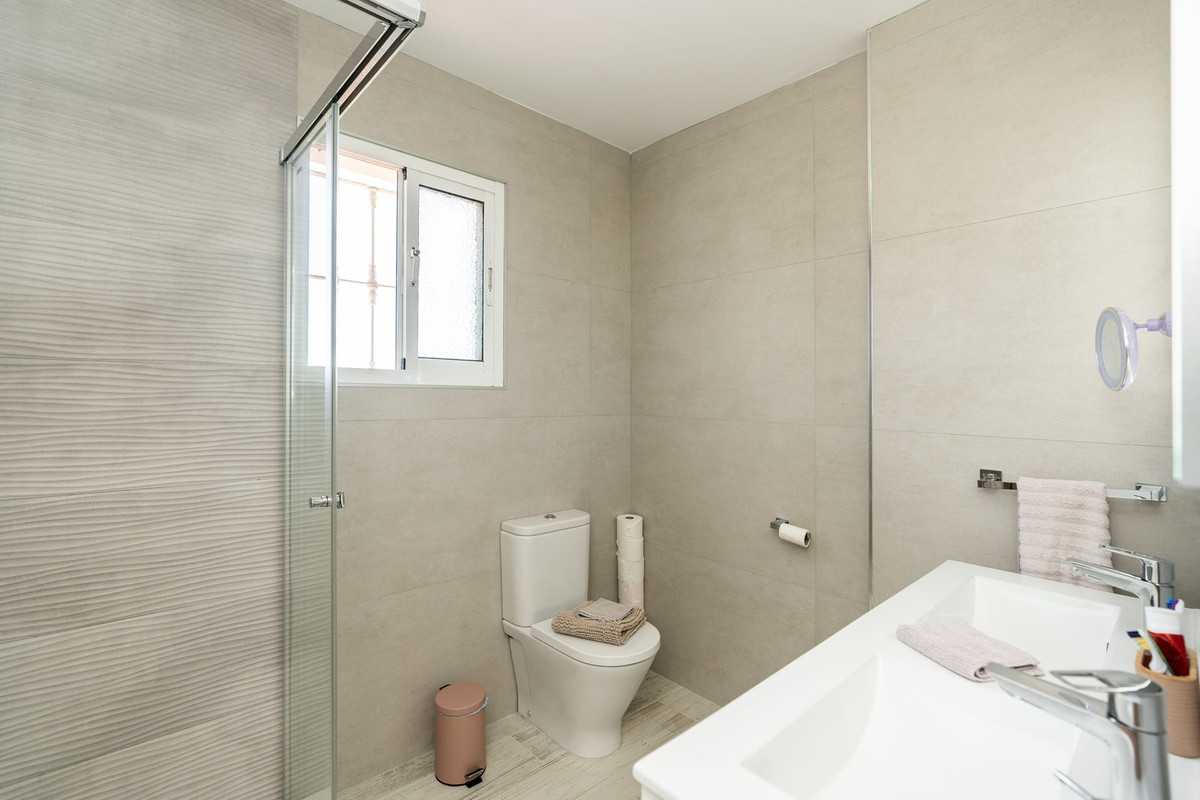 5-slaapkamer villa in Atalaya – El Pilar, El Paraíso in Atalaya - foto 16