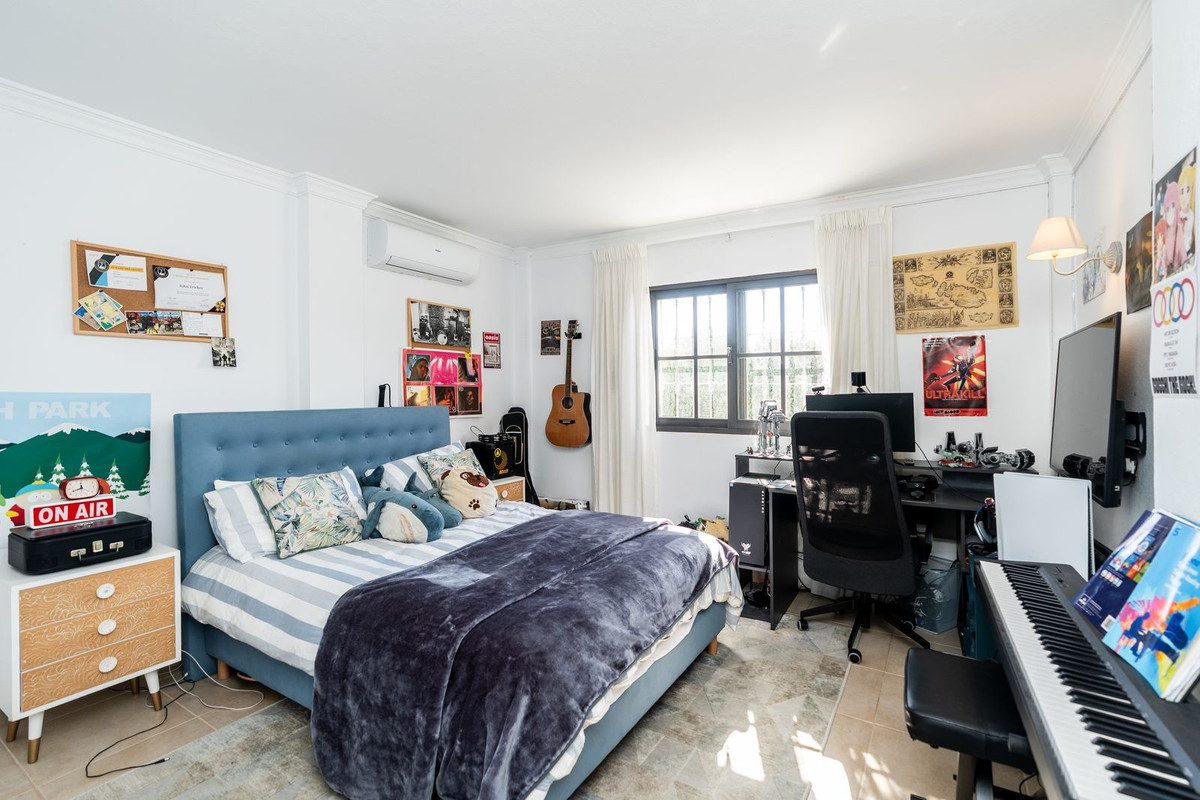 5-slaapkamer villa in Atalaya – El Pilar, El Paraíso in Atalaya - foto 18