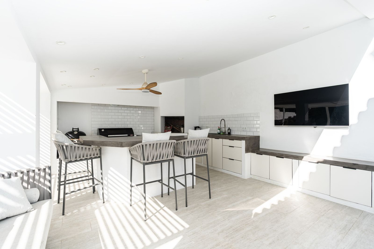 5-slaapkamer villa in Atalaya – El Pilar, El Paraíso in Atalaya - foto 4