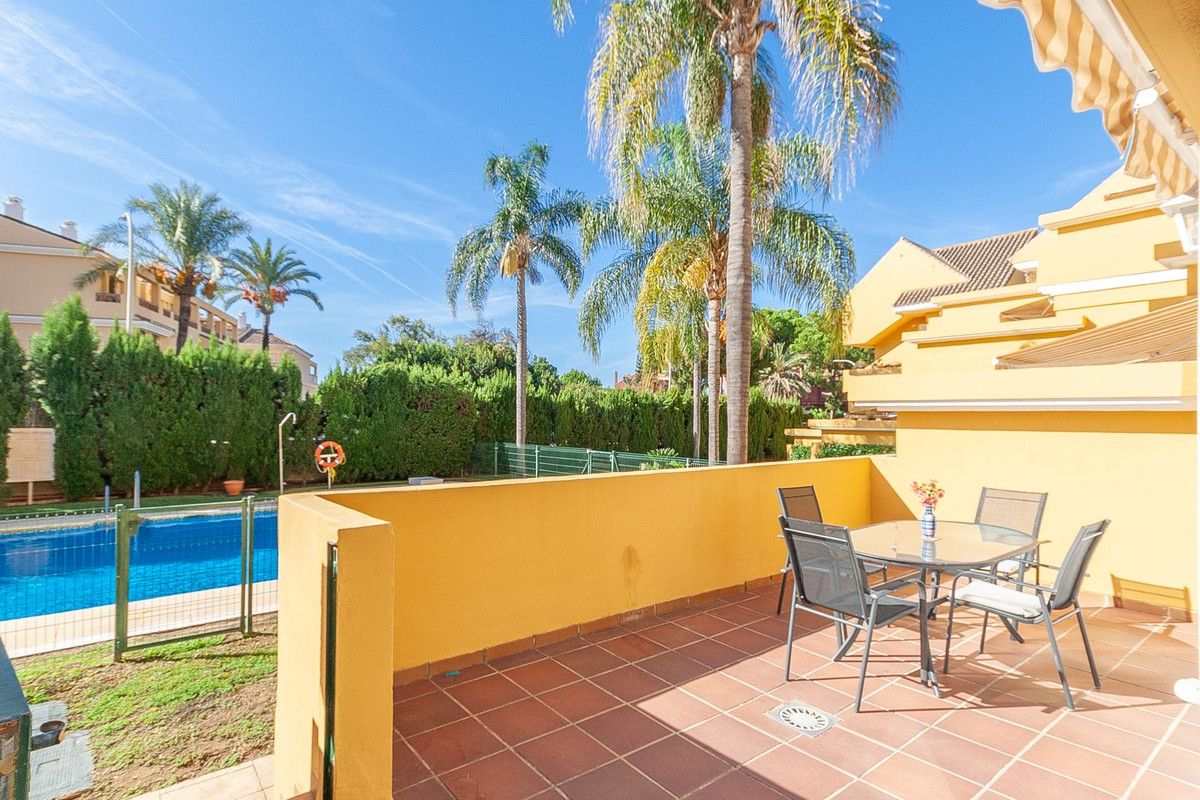 Appartement met 2 slaapkamers in Elviria in Elviria - foto 2