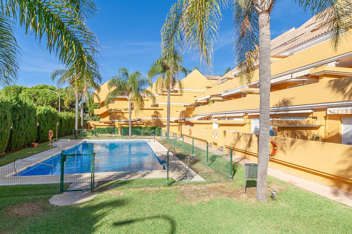 Appartement met 2 slaapkamers in Elviria in Elviria - foto 12