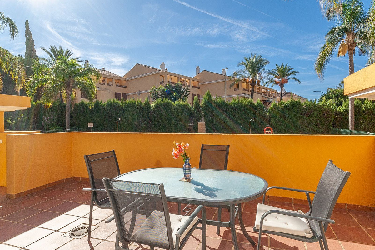 Appartement met 2 slaapkamers in Elviria in Elviria - foto 13
