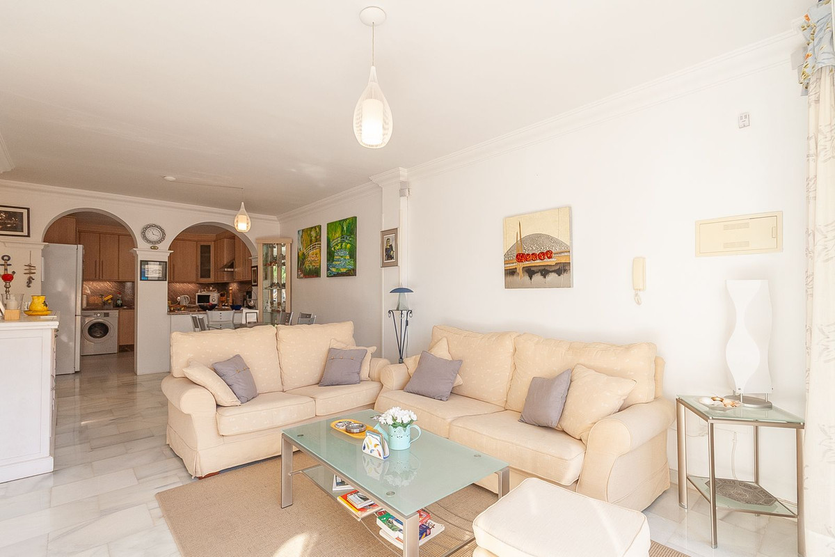 Appartement met 2 slaapkamers in Elviria in Elviria - foto 4