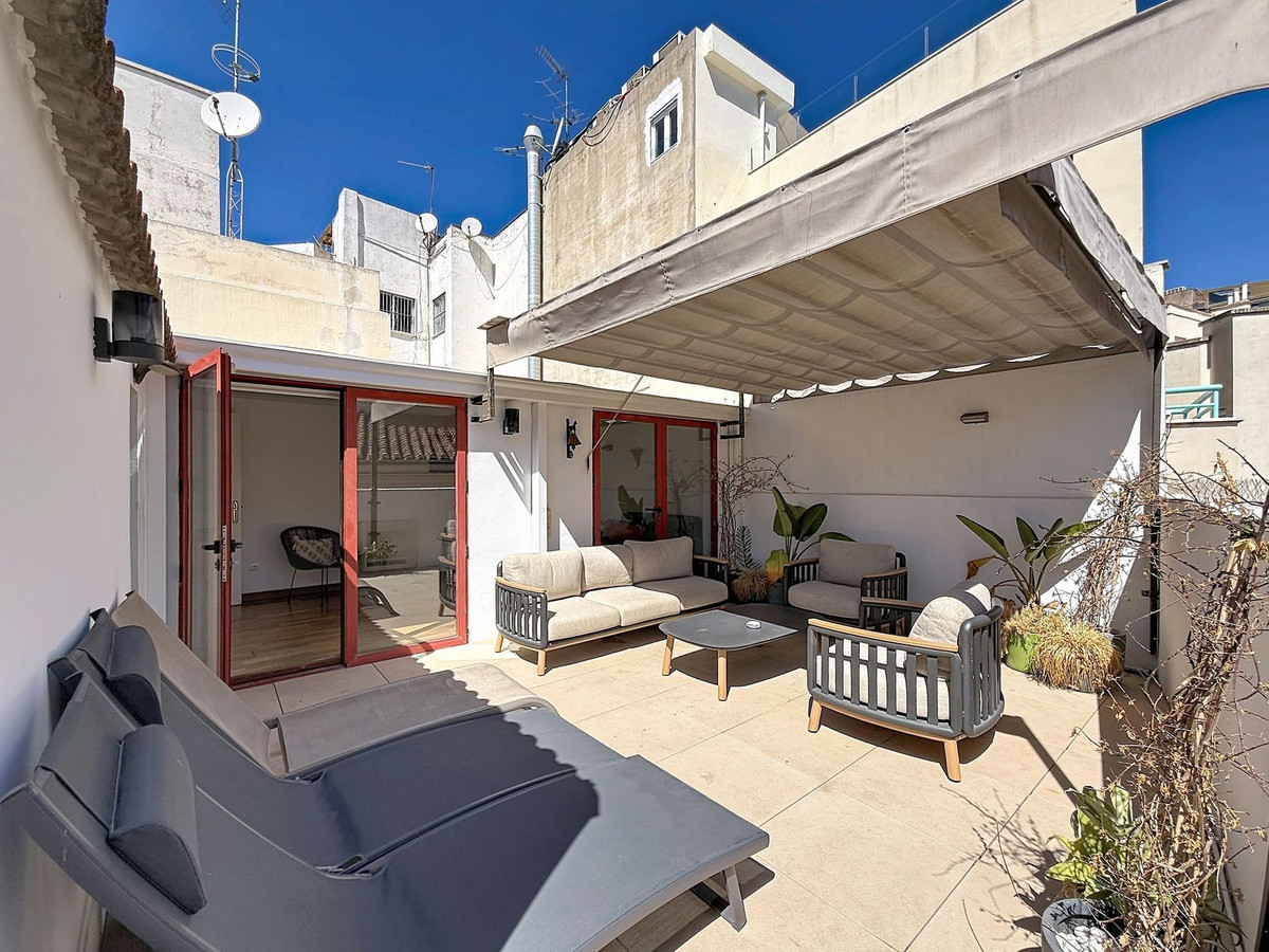 Drie-slaapkamerappartement in Málaga Centrum in Málaga Centro - foto 2