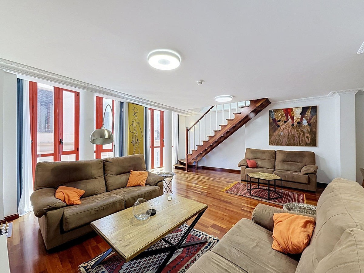 Drie-slaapkamerappartement in Málaga Centrum in Málaga Centro - foto 11