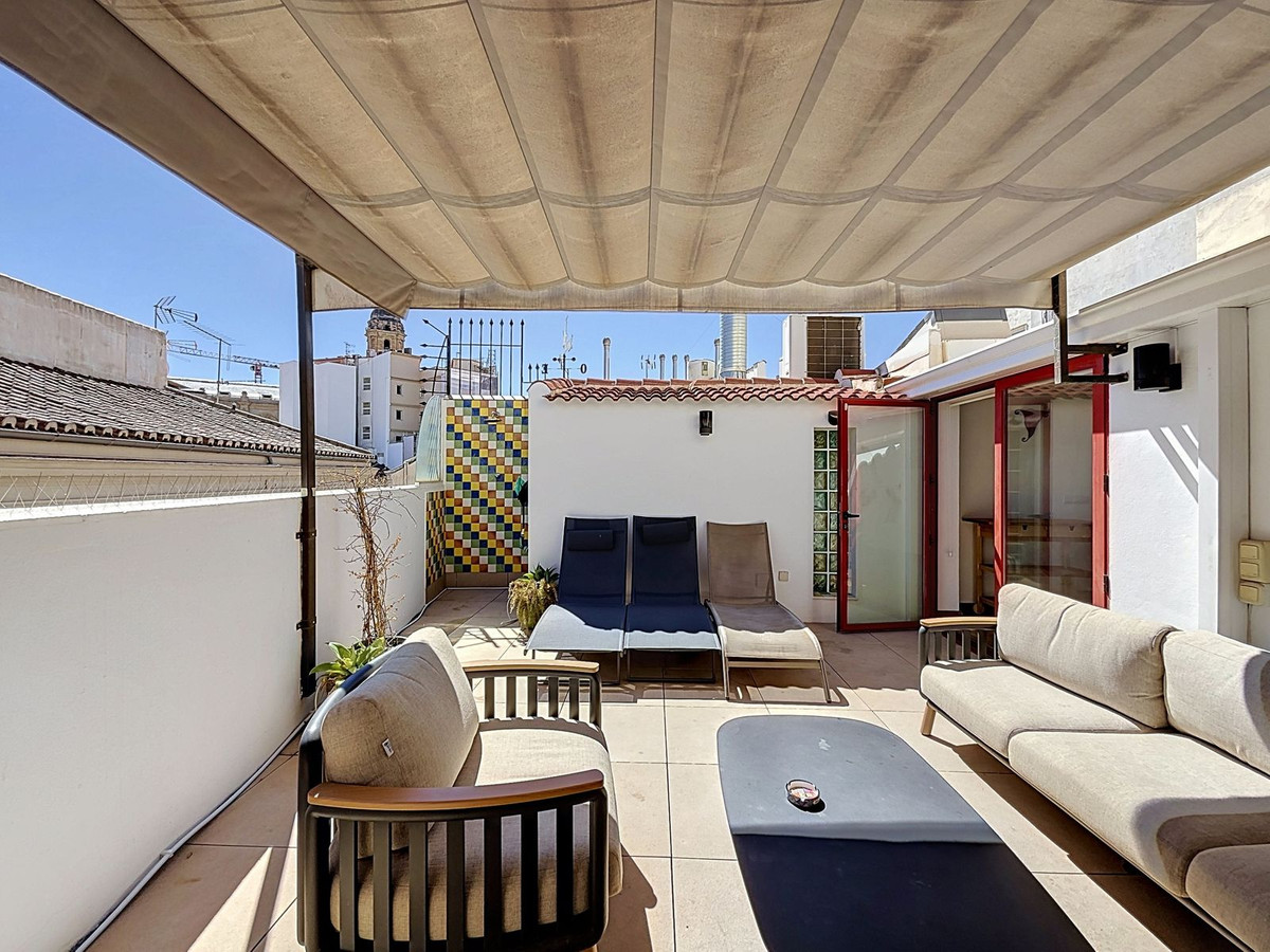 Drie-slaapkamerappartement in Málaga Centrum in Málaga Centro - foto 4