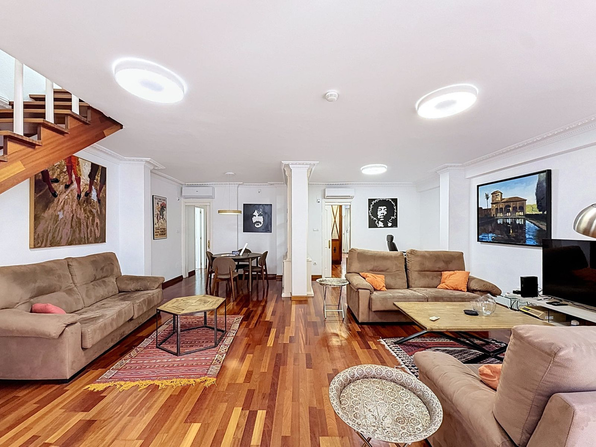 Drie-slaapkamerappartement in Málaga Centrum in Málaga Centro - foto 6