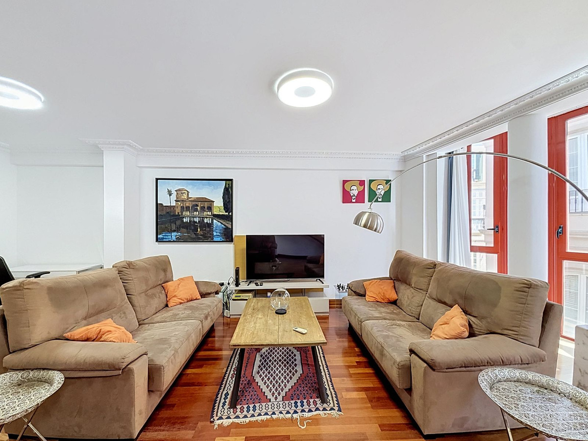 Drie-slaapkamerappartement in Málaga Centrum in Málaga Centro - foto 7