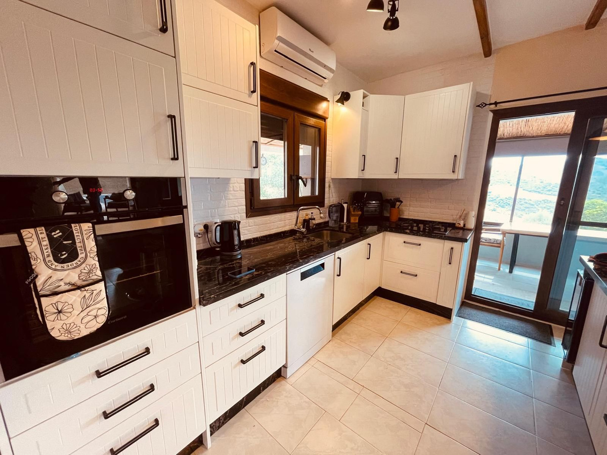 Finca met 4 slaapkamers in Almogía in Almogía - foto 16