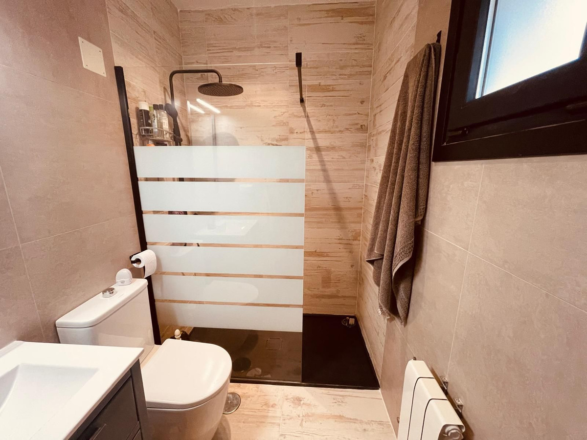 Finca met 4 slaapkamers in Almogía in Almogía - foto 19