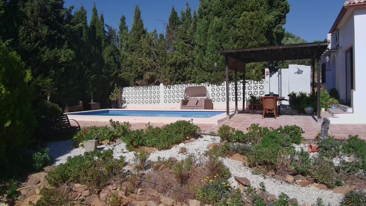 Finca met 4 slaapkamers in Almogía in Almogía - foto 6