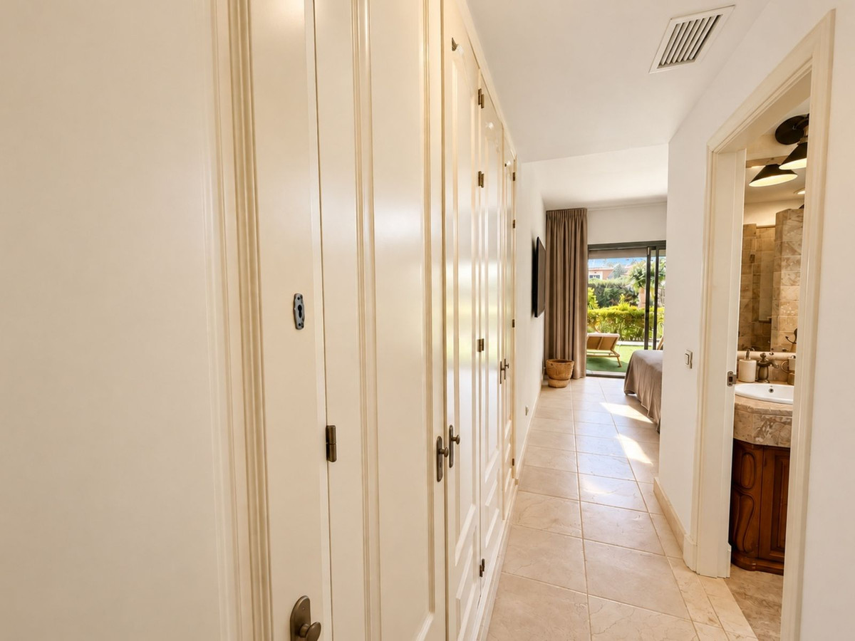2 bedroom Apartment in Estepona in Estepona - foto 18