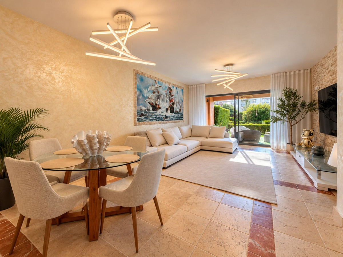 2 bedroom Apartment in Estepona in Estepona - foto 9