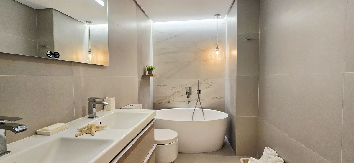 Drie-slaapkamer appartement in Los Arqueros in Los Arqueros - foto 16