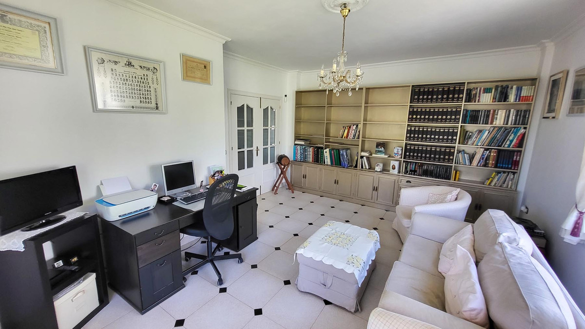 5-slaapkamer villa in Elviria met panoramisch kustzicht in Elviria - foto 14