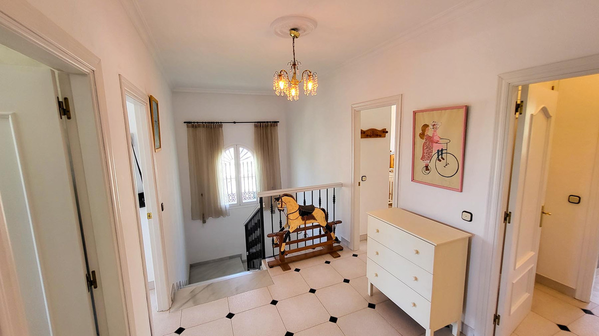 5-slaapkamer villa in Elviria met panoramisch kustzicht in Elviria - foto 17