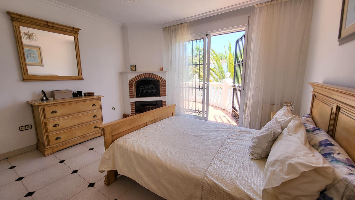 5-slaapkamer villa in Elviria met panoramisch kustzicht in Elviria - foto 18