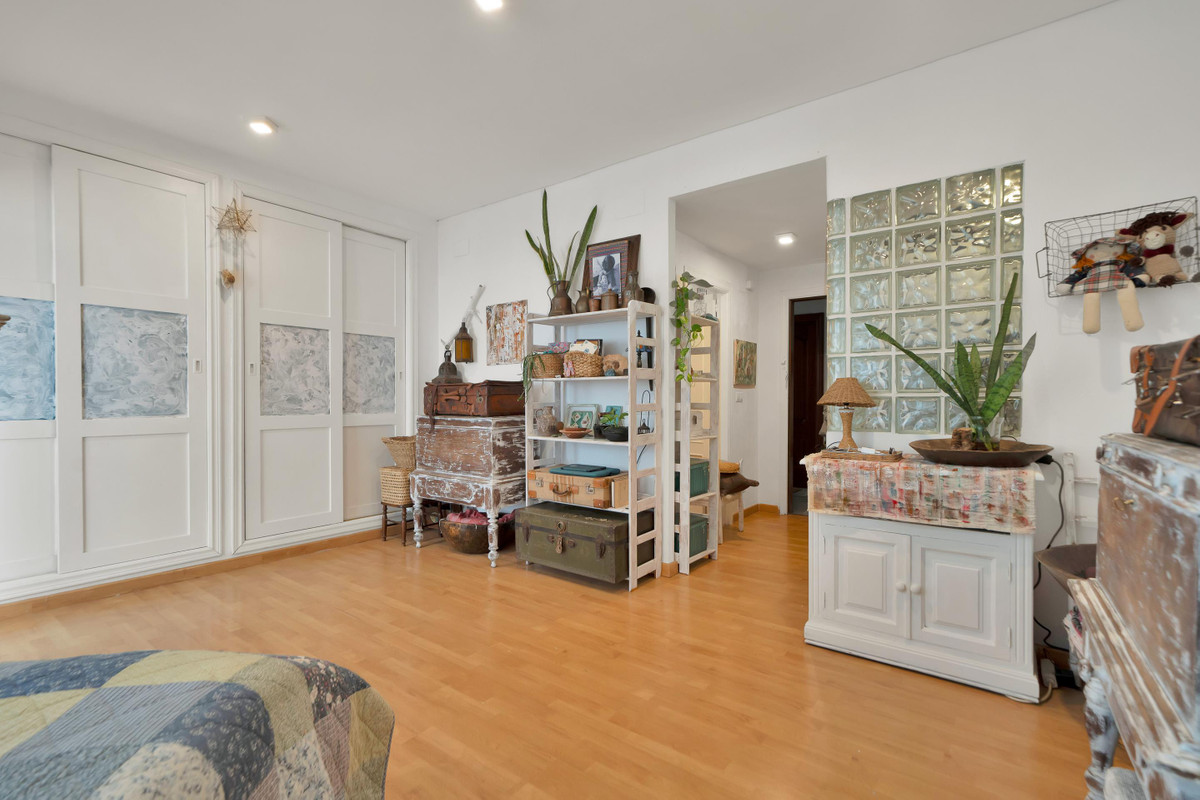 1 bedroom Apartment in Marbella in Marbella - foto 5