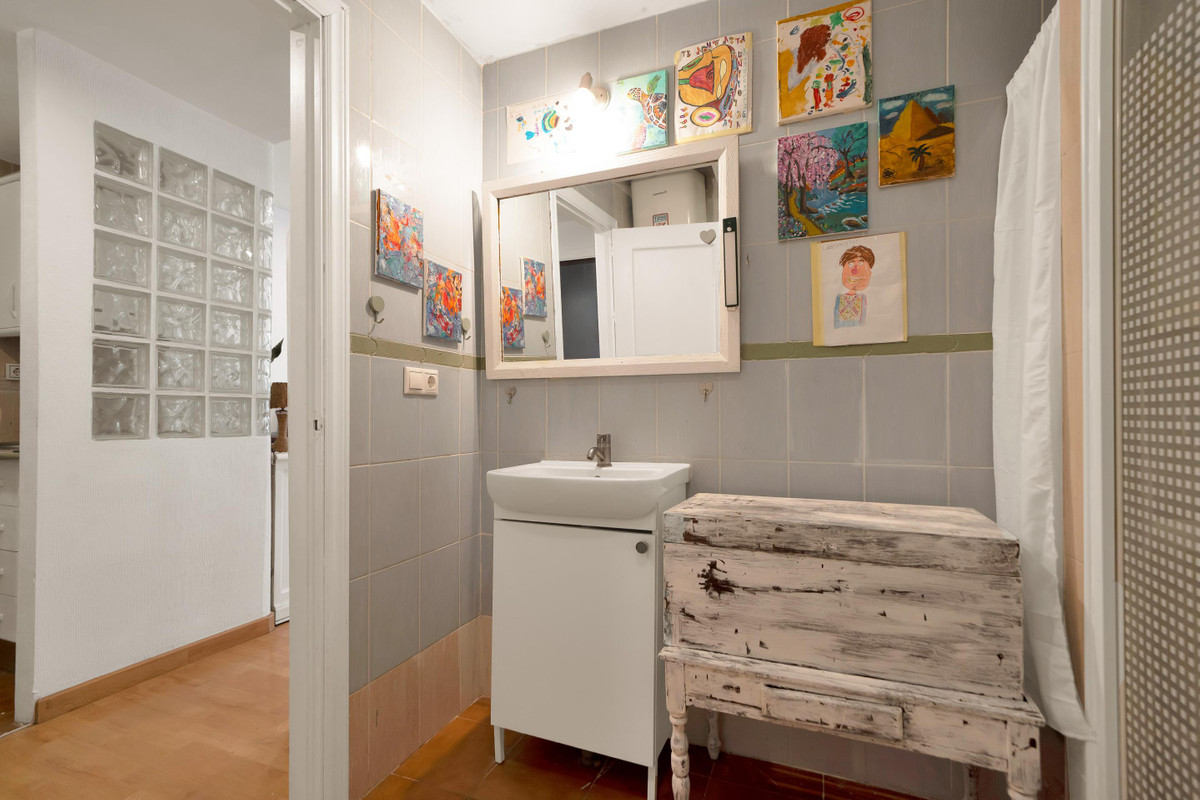 1 bedroom Apartment in Marbella in Marbella - foto 8