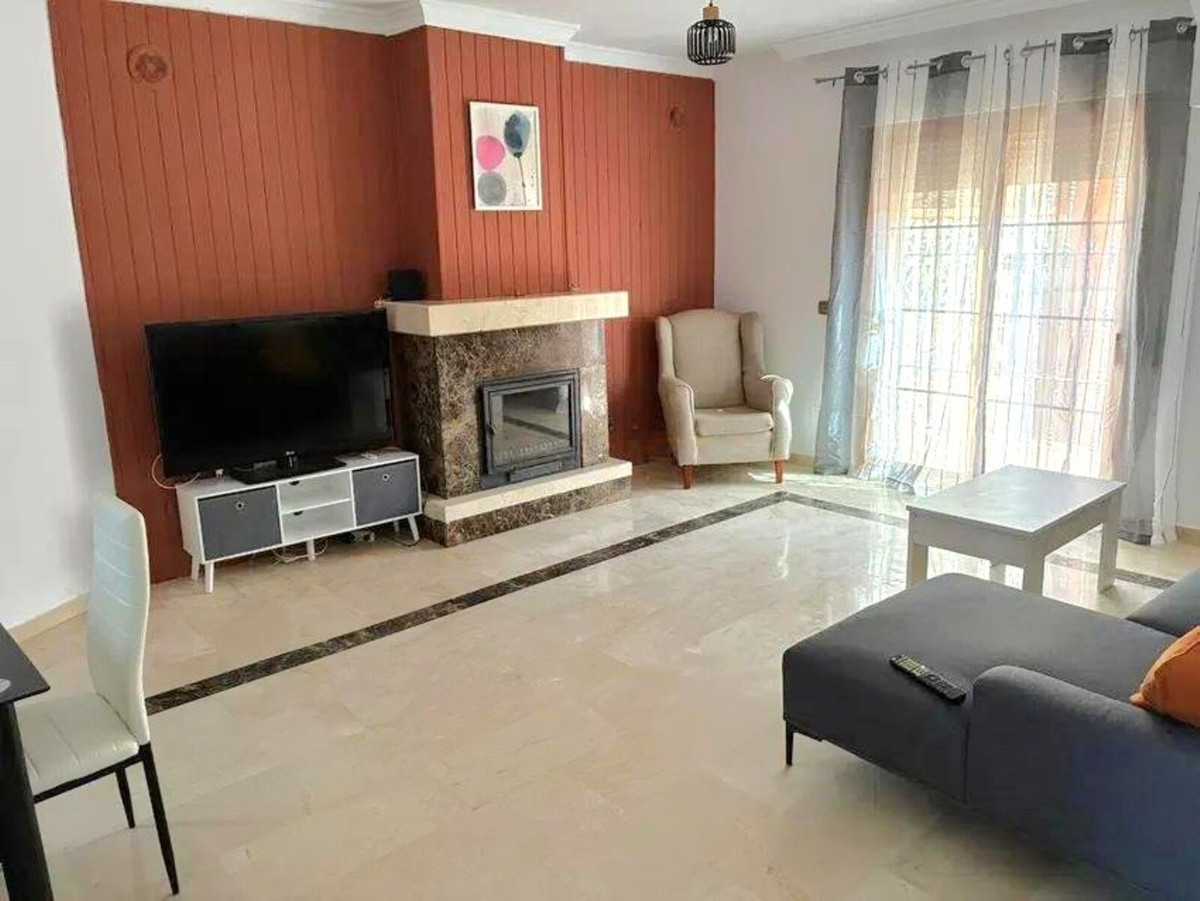 4 bedroom House in Cancelada in Cancelada - foto 2