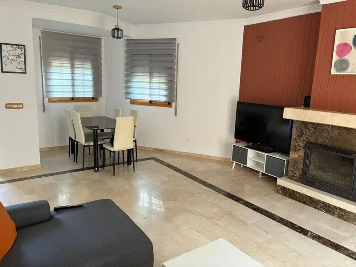 4 bedroom House in Cancelada in Cancelada - foto 3