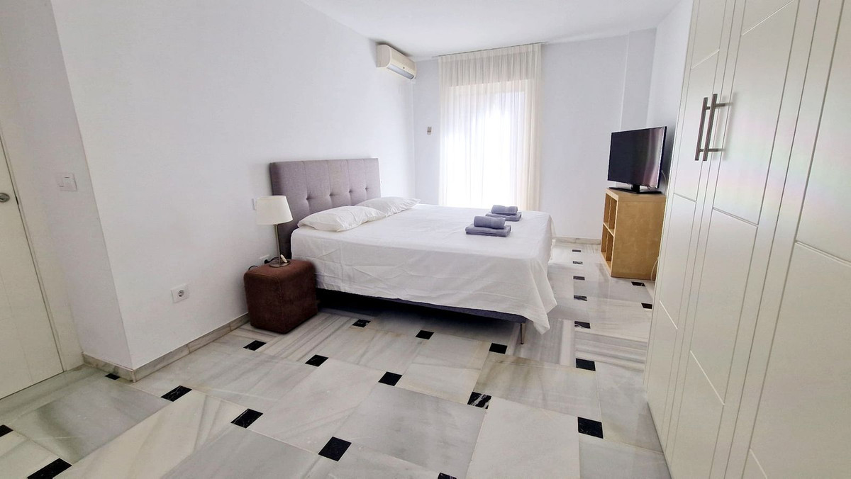 3 bedroom Apartment in Fuengirola in Fuengirola - foto 4