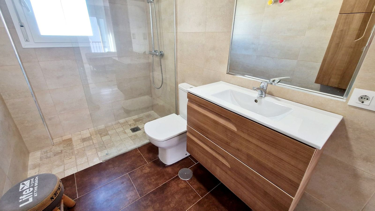 3 bedroom Apartment in Fuengirola in Fuengirola - foto 9