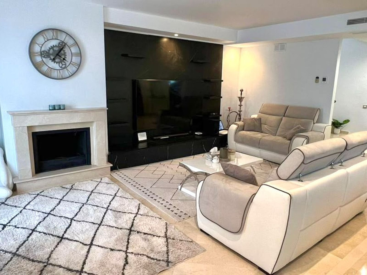 Drie-slaapkamer duplex in Aloha Royal, Nueva Andalucía, Marbella in Nueva Andalucía - foto 2