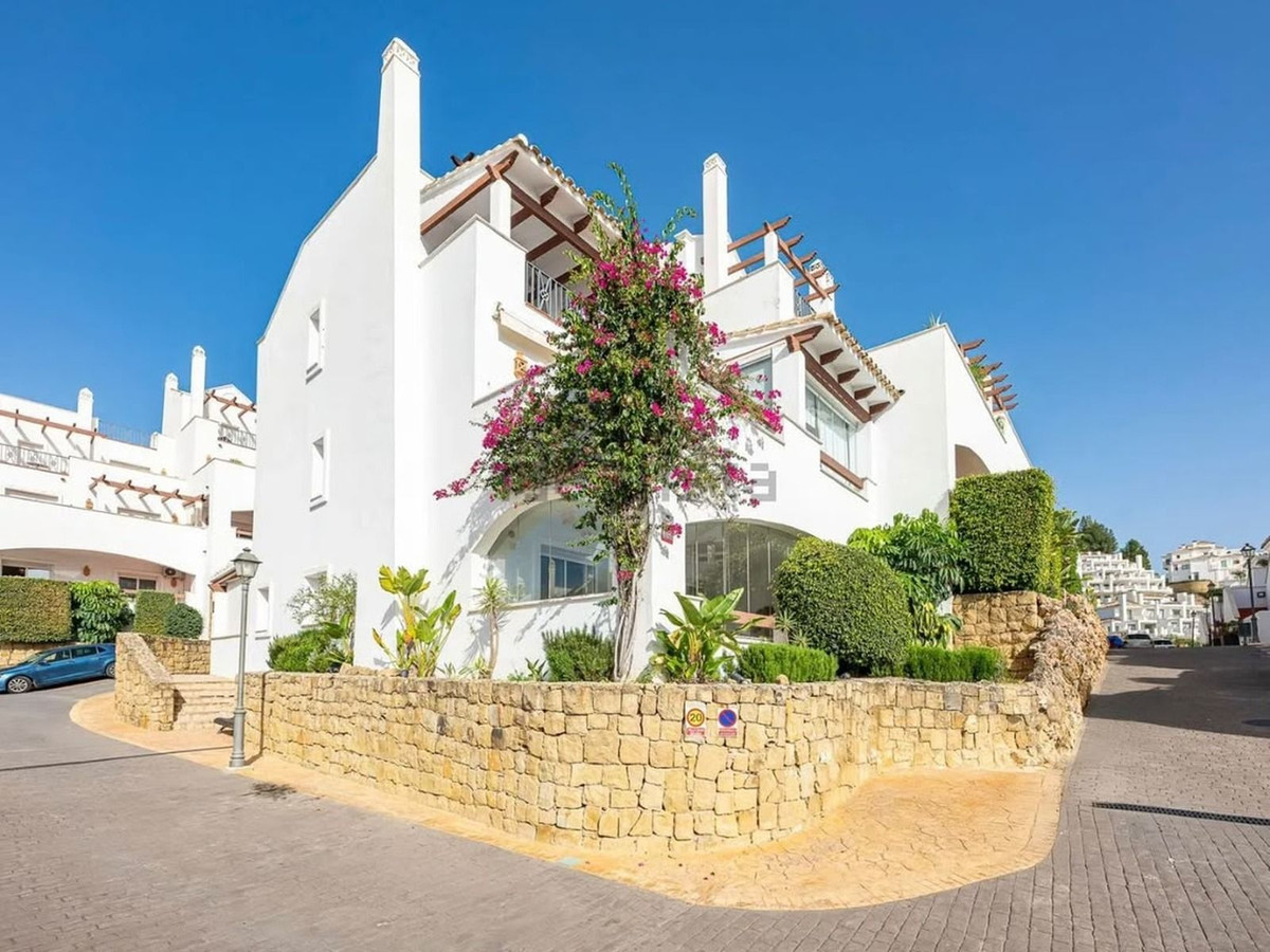 Drie-slaapkamer duplex in Aloha Royal, Nueva Andalucía, Marbella in Nueva Andalucía - foto 12