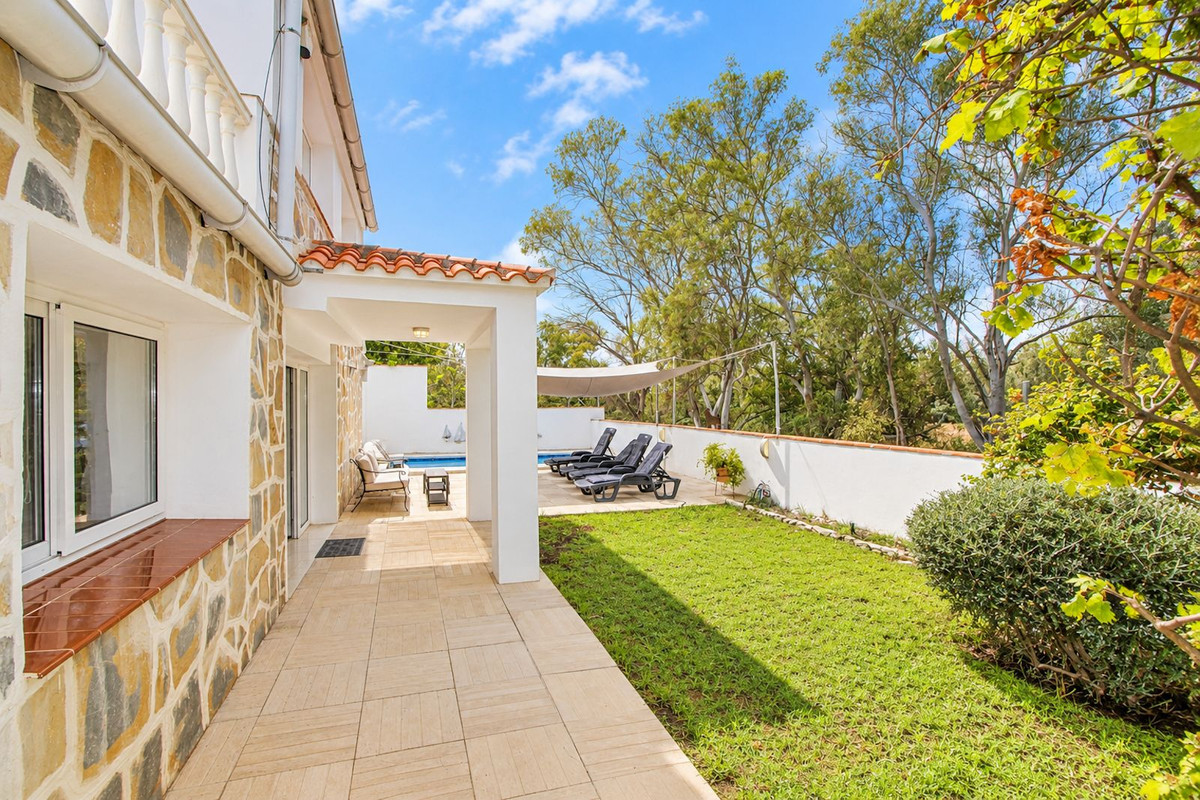 3-slaapkamer villa in Ricmar tussen Elviria en El Rosario in El Rosario - foto 15