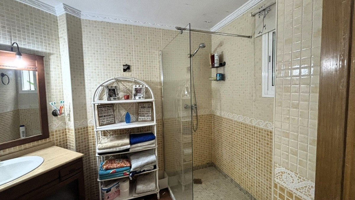2 bedroom Apartment in Calahonda in Calahonda - foto 12