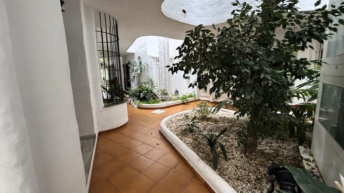2 bedroom Apartment in Calahonda in Calahonda - foto 17