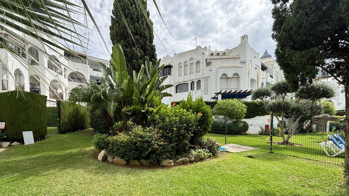 2 bedroom Apartment in Calahonda in Calahonda - foto 19
