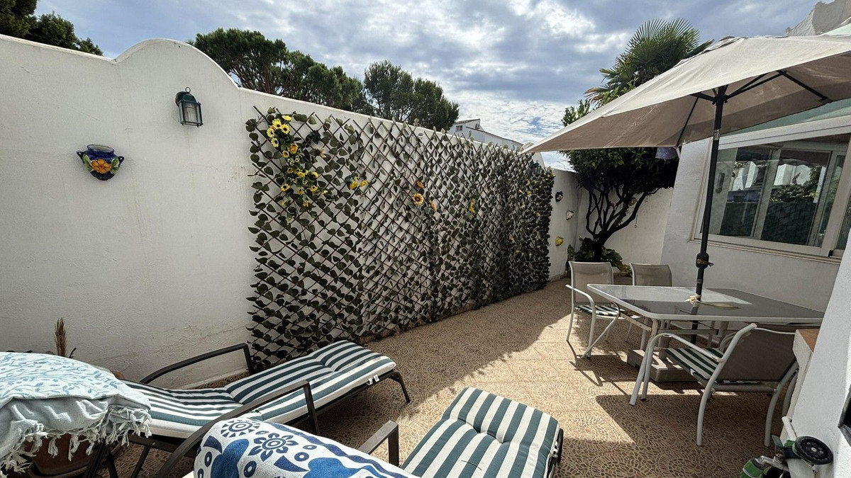 2 bedroom Apartment in Calahonda in Calahonda - foto 3