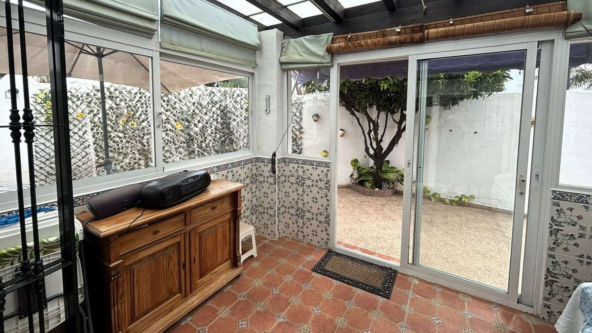2 bedroom Apartment in Calahonda in Calahonda - foto 5